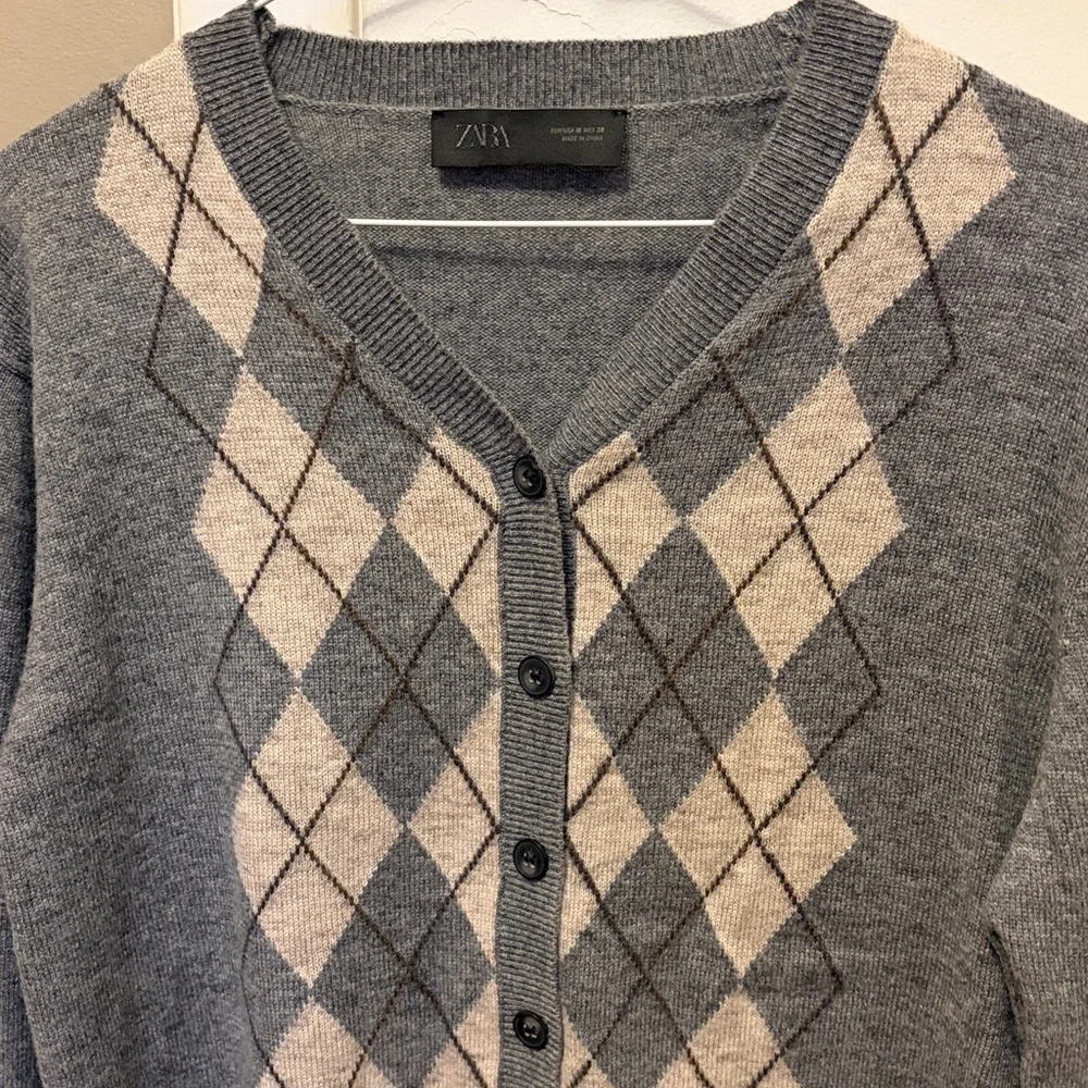 Zara Gray and Cream Argyle Cardigan - Picture 2 of 3